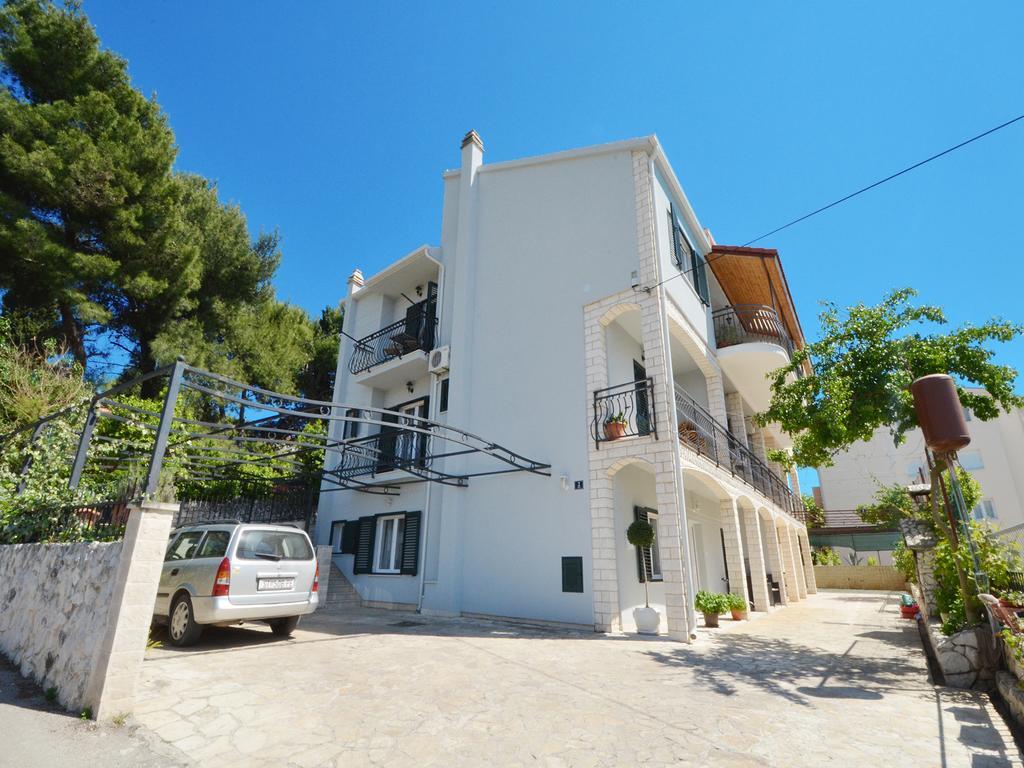 Apartment Vukadin Trogir Exterior photo